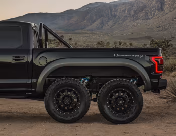 2018 Hennessey VelociRaptor 6×6 '2017–18