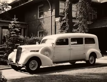 1935 Henney Progress 8 Ambulance
