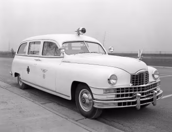 1948 Henney-Packard Super Eight Ambulance (2222)