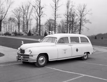1948 Henney-Packard Super Eight Ambulance (2222)