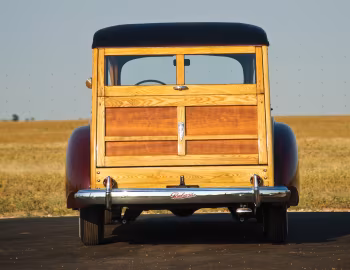 1941 Packard 110 DeLuxe Station Wagon by Hercules Body Co. (1900-1463)