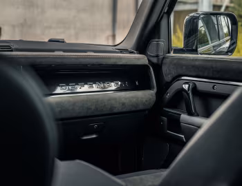 Interior Heritage Customs Land Rover Defender P400e '2021–pr.