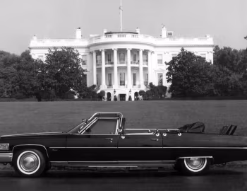 1975 Hess & Eisenhardt Cadillac Fleetwood Seventy-Five (6F-F90/Z)
