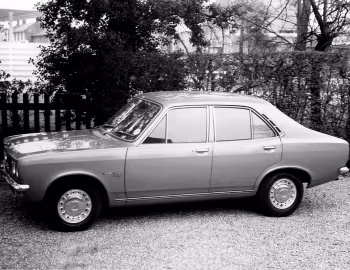 Hillman Avenger 4-door Saloon '02.1970–09.1976