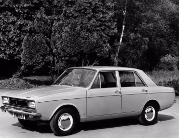 Hillman Hunter Super Sedan [UK-spec] '1968–72