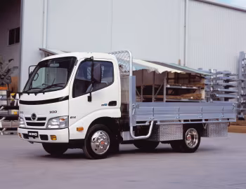 Hino 300-614 '2007–11