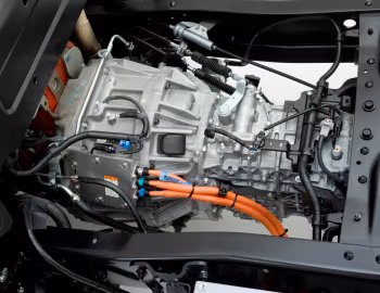 Bajo el capó Hino 300-714 Hybrid '2007–11