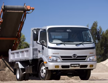 Hino 300-716 Factory Dump '2007–11