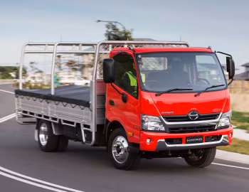 Hino 300-921 '2014–pr.