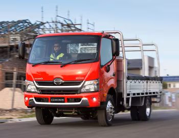 Hino 300-921 '2014–pr.
