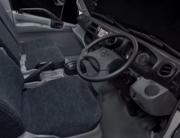Interior Hino 300-921 Crew Cab '2014–pr.