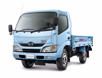 Hino 300-600R Expert '2011–14