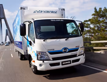 Hino 300-716 Hybrid '2011–14