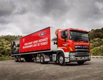 Hino 700