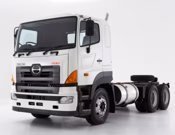 Hino 700 Tractor '2003–pr.