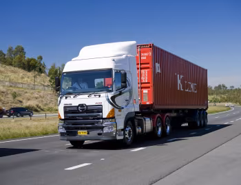 Hino 700 SS 2848 '2003–pr.