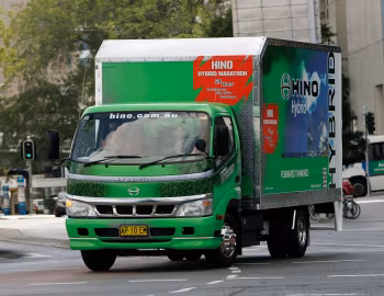 Hino Dutro Hybrid '2002–11
