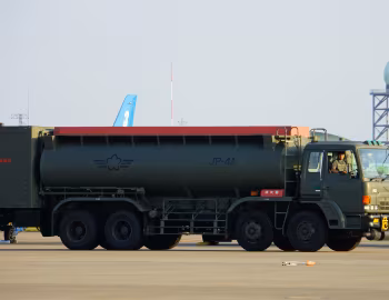 Hino Super Dolphin FW airfield refueller '1990–92