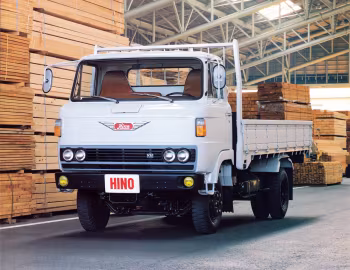 Hino Ranger KM540 flatbed truck '04.1978–79