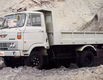 Hino Ranger KM330D dump truck '04.1971–03.1978