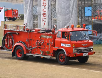 Hino Ranger KR-6D fire engine '1979