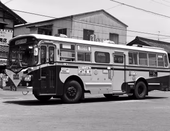 Hino RE 100
