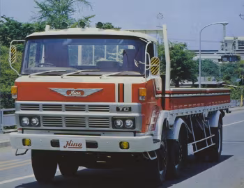 Hino TC 383 '1975