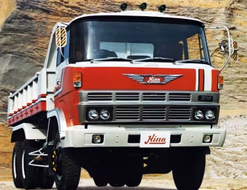 Hino ZM302D dump truck '1975–80