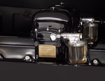Under The Hood Hispano-Suiza J12 Cabriolet por Saoutchik (#14018) '1936