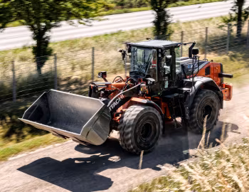 Hitachi ZW220-7 '2021–pr.