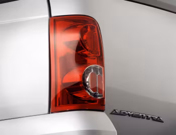 Holden Adventra LX8 (VY) '2003–05