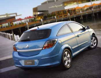 Holden Astra CDX 3-door (AH) '2005–07