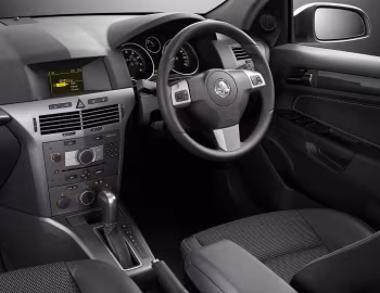 Painel frontal Holden Astra CDXi 5-door (AH) '2004–07
