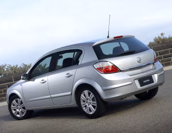 Holden Astra CDTi 5-door (AH) '2006–07