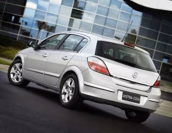Holden Astra CDXi 5-door (AH) '2004–07