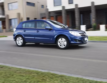 Holden Astra CDX 5-door (AH) '2007–09