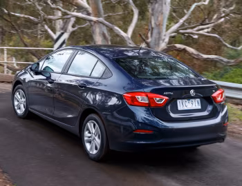 Holden Astra Sedan (BL) '2017–19