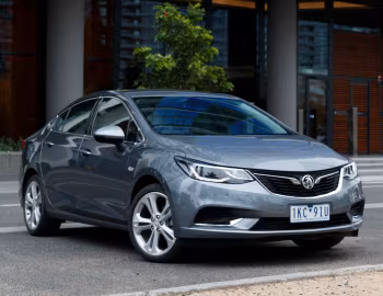 Holden Astra Sedan (BL) '2017–19