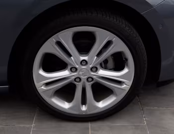 Holden Astra Sedan (BL) '2017–19
