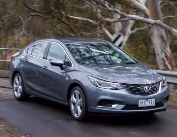Holden Astra Sedan (BL) '2017–19