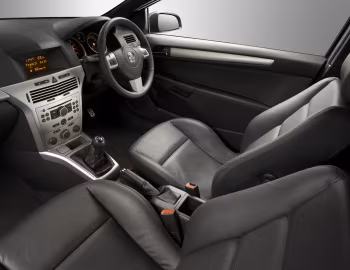 Interior Holden Astra SRi 3-door (AH) '2006–07
