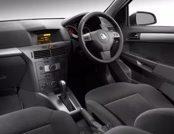 Interior Holden Astra CDX Wagon (AH) '2005–07