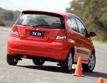 Holden Barina 3-door (TK) '2005–08