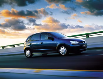 Holden Barina 5-door (XC) '2000–03
