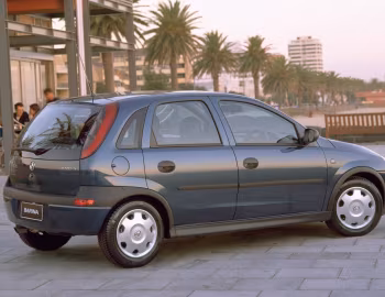 Holden Barina 5-door (XC) '2000–03