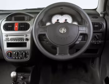 Painel frontal Holden Barina SRi (XC) '2000–03