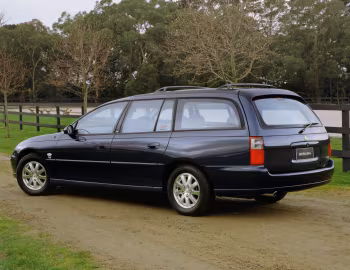 Holden Berlina Wagon (VX Series II) '08.2001–10.2002