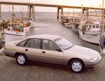 Holden Calais (VN) '08.1988–10.1991