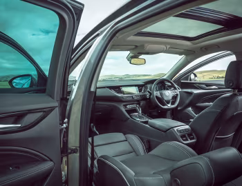 Interior Holden Calais V Tourer (ZB) '2018–20