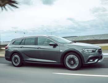 Holden Calais V Tourer (ZB) '2018–20